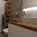 Wooden Touch * Μπρασόβ