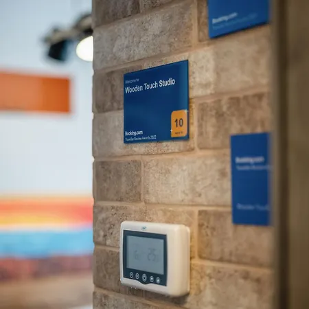 Daire Wooden Touch *