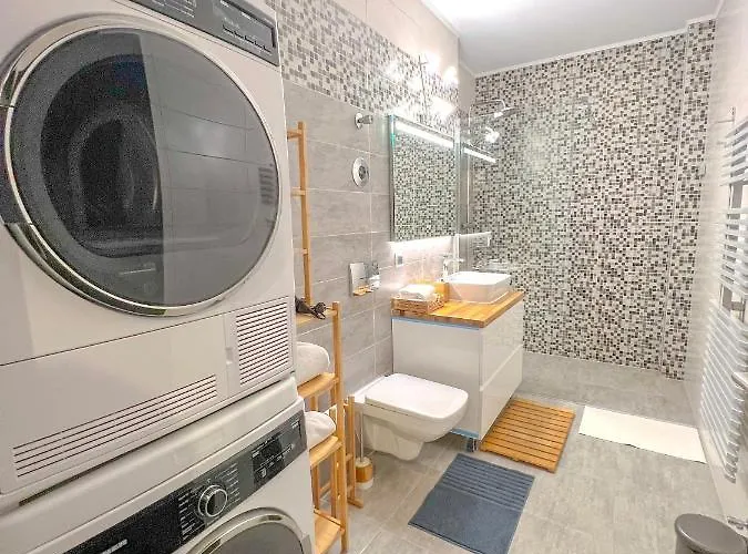 Wooden Touch Апартаменти