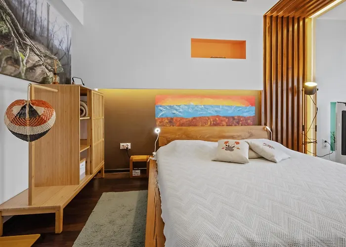 Апартаменти Wooden Touch