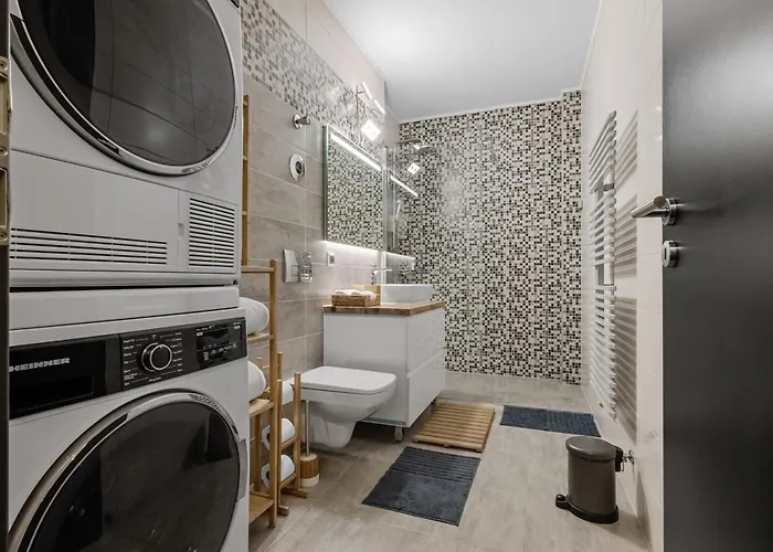 Wooden Touch Апартаменти Брашов